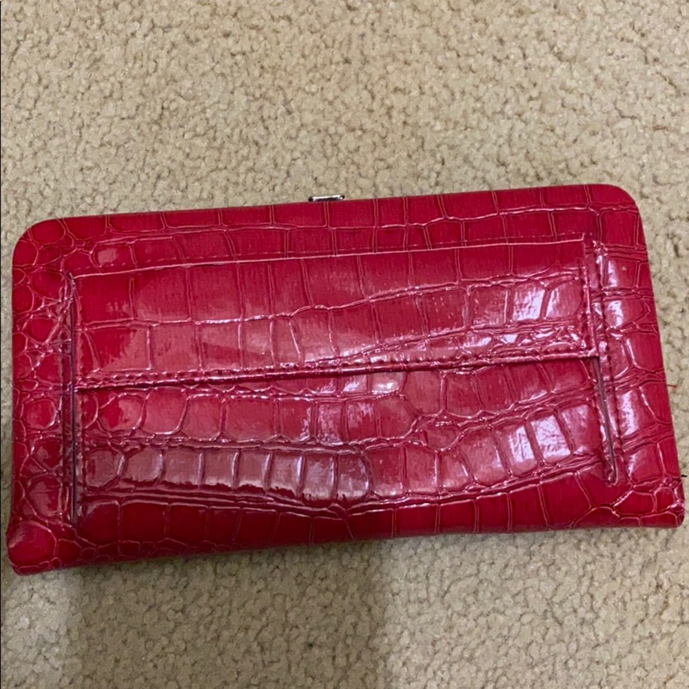 Red wallet